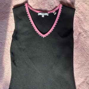 black and pink tank